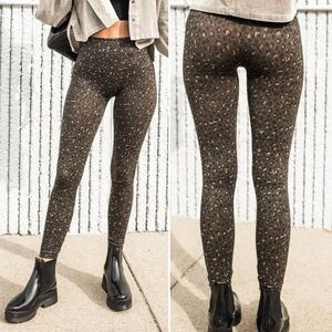 SPANX Look At Me Now Seamless Olive Leopard Leggings